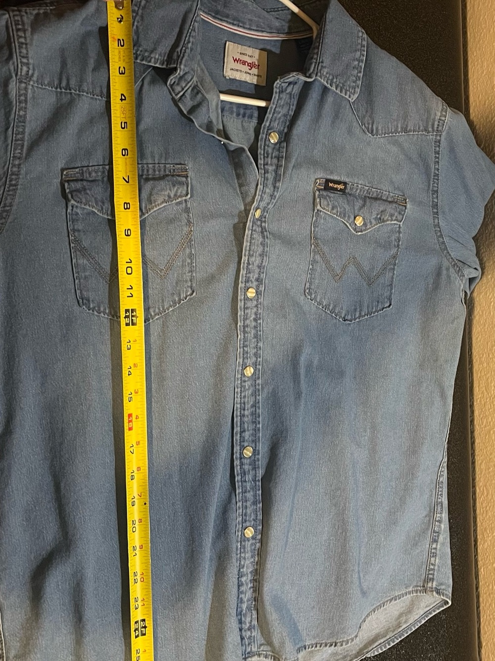 Wrangler Button down - Picture 7 of 7